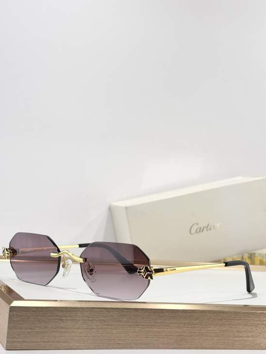 Picture of Cartier Sunglasses _SKUfw77796226fw